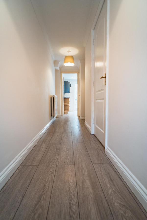 Beautiful Town House With Private Garden And Patio Villa Canford Magna Eksteriør billede