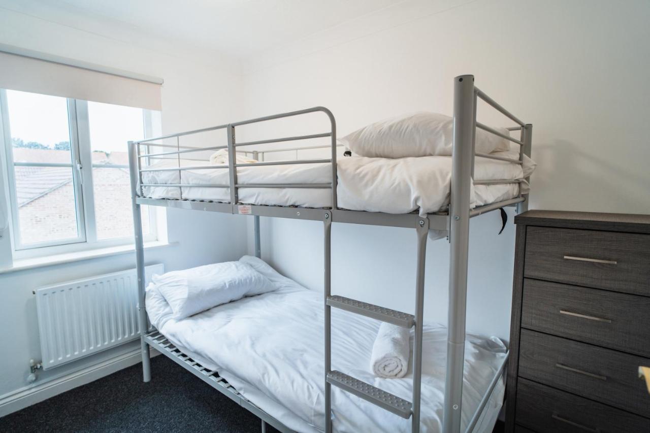 Beautiful Town House With Private Garden And Patio Villa Canford Magna Eksteriør billede