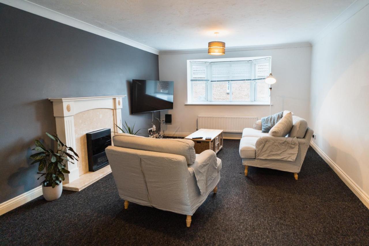 Beautiful Town House With Private Garden And Patio Villa Canford Magna Eksteriør billede